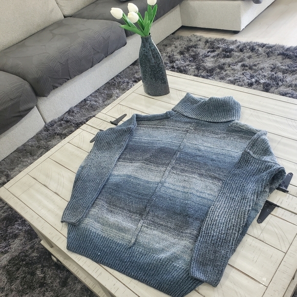 Ombre grey blue stripped pullover sweater over size turtleneck for women - Picture 6 of 6